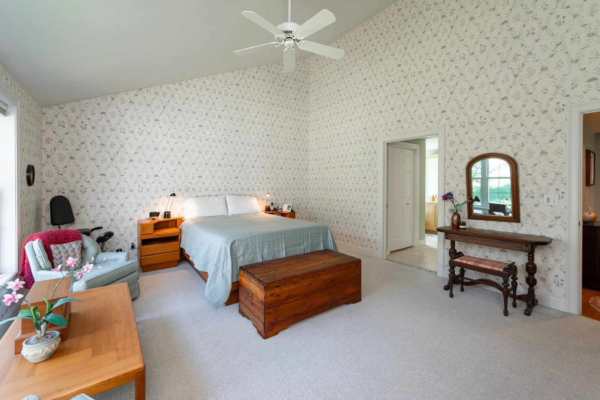 100 Hampton Meadows Hampton NH 03842