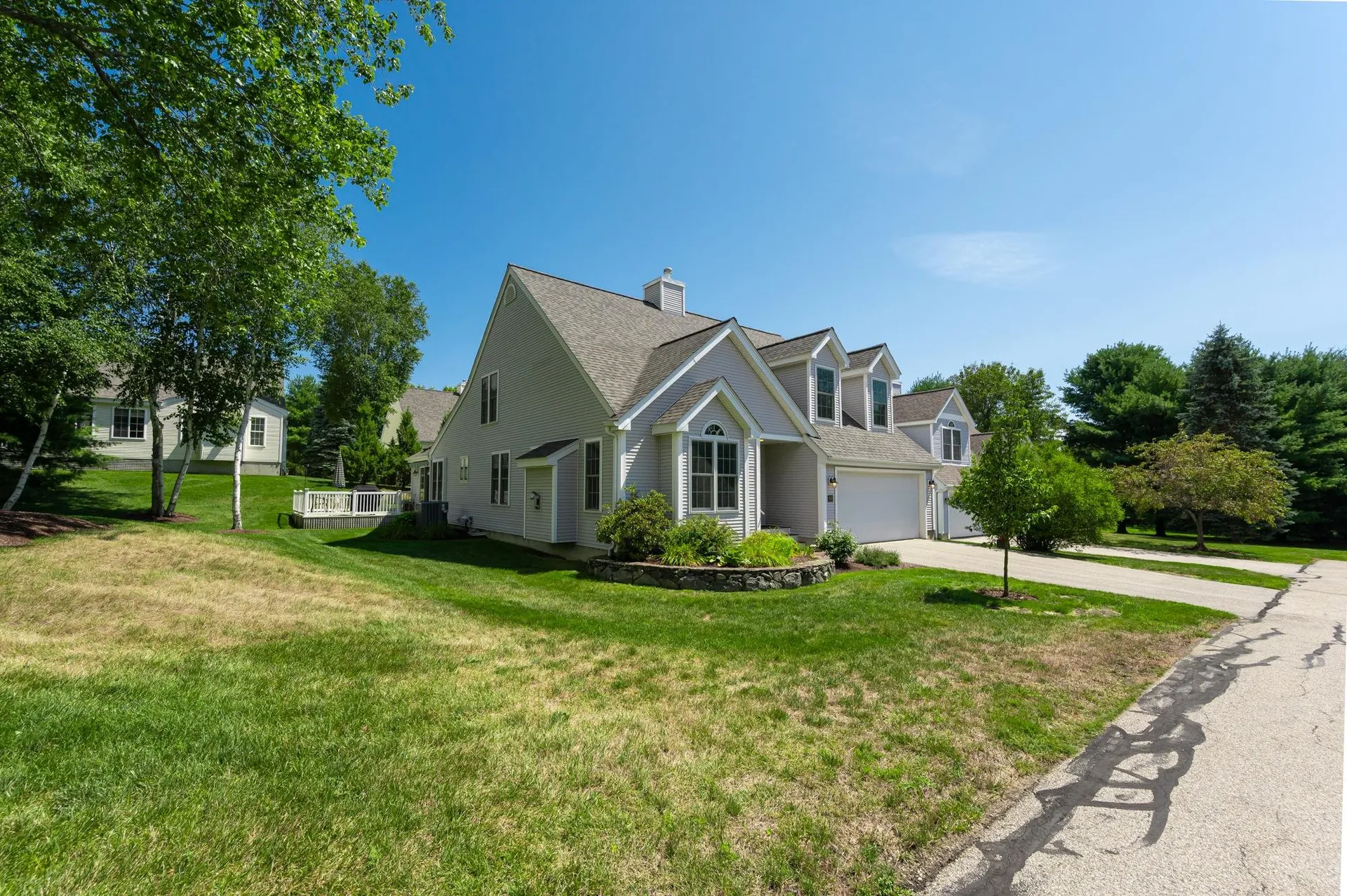 100 Hampton Meadows Hampton NH 03842