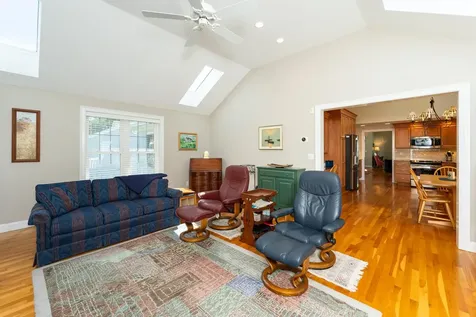 100 Hampton Meadows Hampton NH 03842