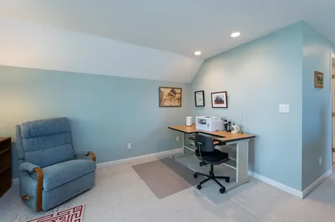 100 Hampton Meadows Hampton NH 03842