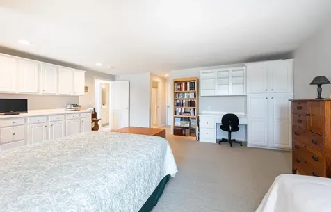 100 Hampton Meadows Hampton NH 03842