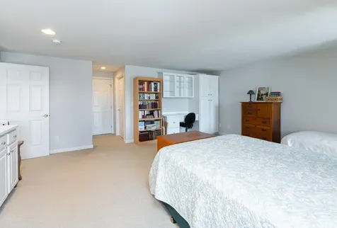 100 Hampton Meadows Hampton NH 03842