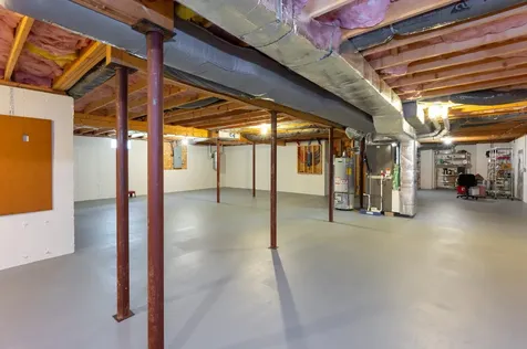 100 Hampton Meadows Hampton NH 03842