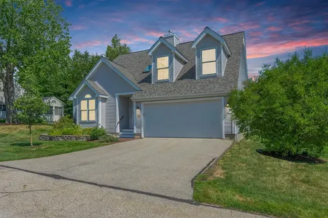 100 Hampton Meadows Hampton NH 03842