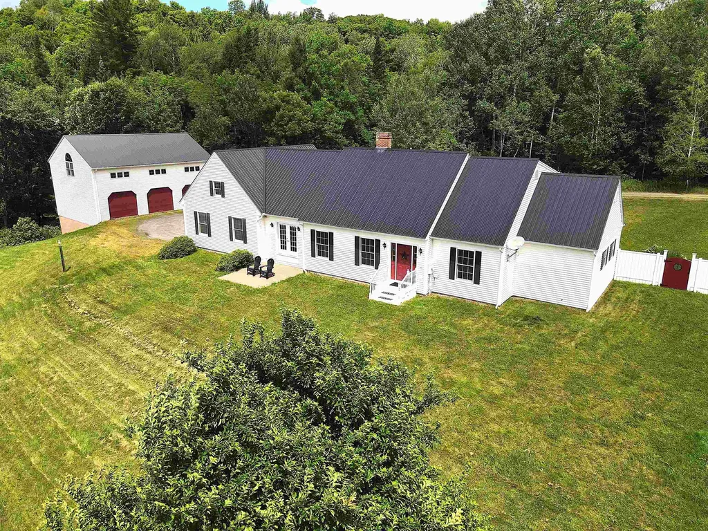 2464 Spaulding Road St. Johnsbury VT 05819