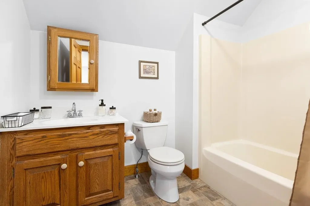 2464 Spaulding Road St. Johnsbury VT 05819