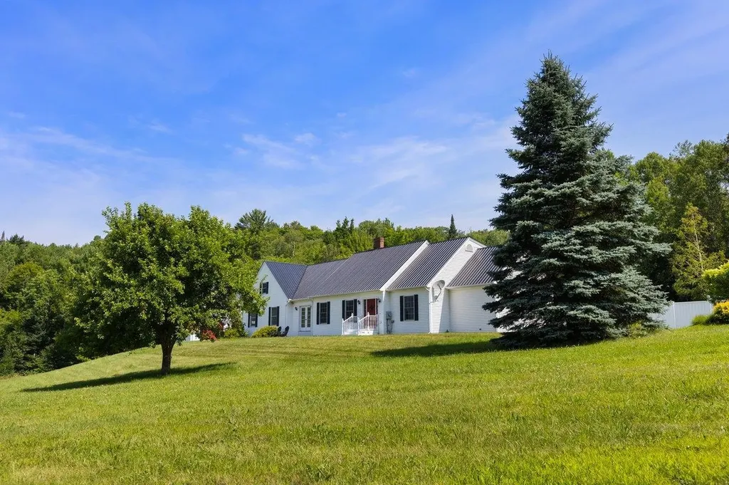 2464 Spaulding Road St. Johnsbury VT 05819