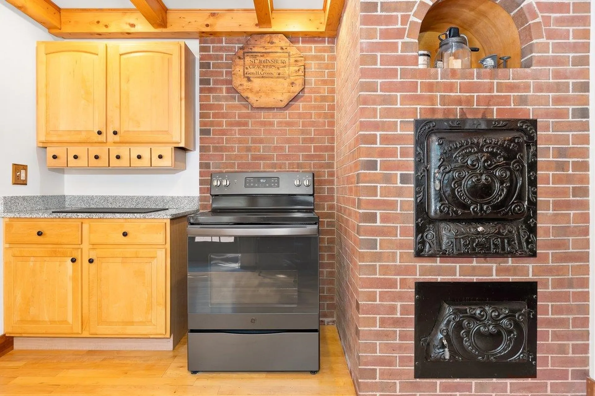 2464 Spaulding Road St. Johnsbury VT 05819
