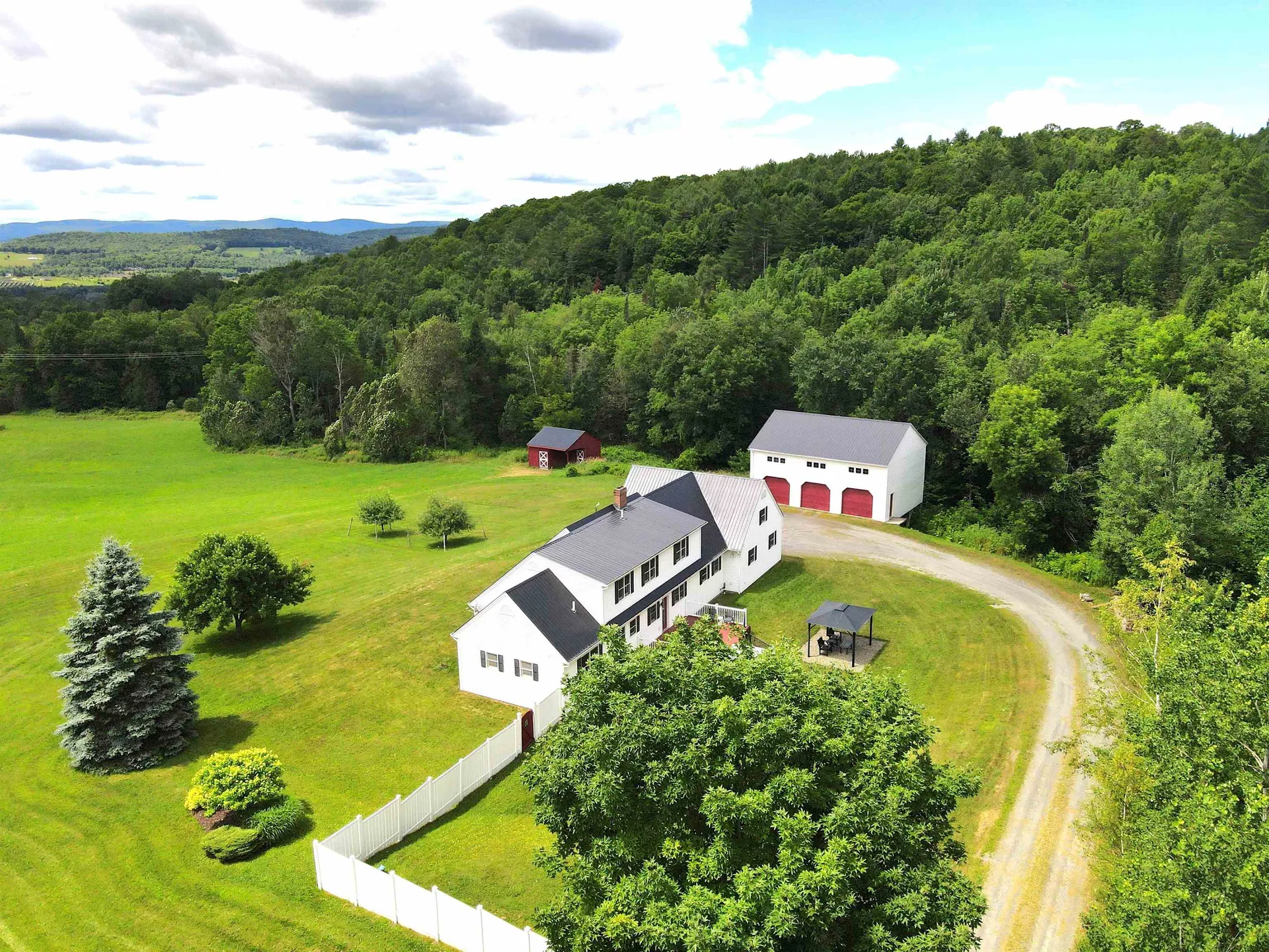 2464 Spaulding Road St. Johnsbury VT 05819