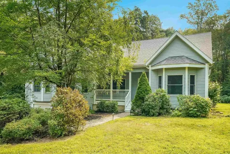 34 Peabody Drive Brentwood NH 03833