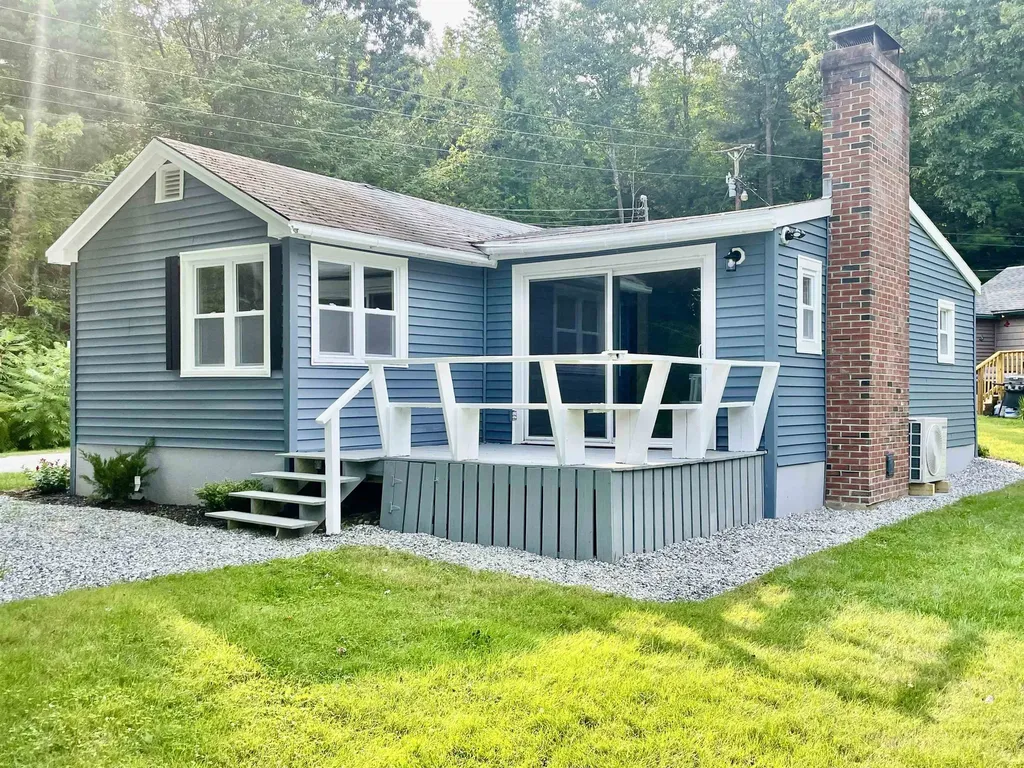 33 East Bluff Village Meredith NH 03253