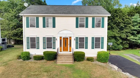 113 Stonington Drive Manchester NH 03109
