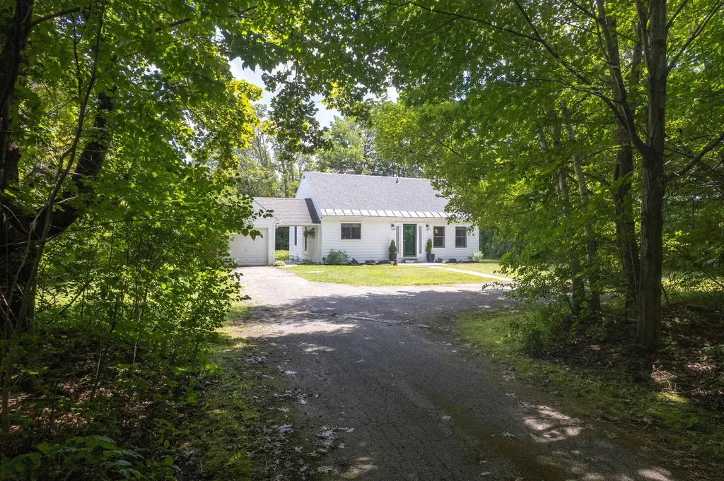 2420 Main Street Manchester VT 05254