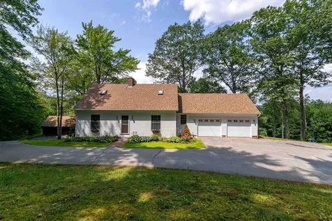 254 Pinnacle Hill Road New Hampton NH 03256