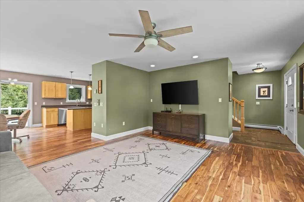 15 Cassidy Road Fairfax VT 05454