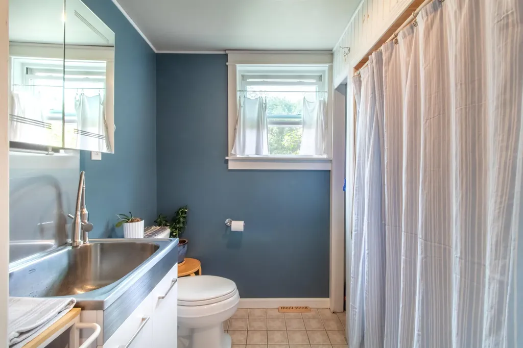 46 Autumn Street Newport City VT 05855