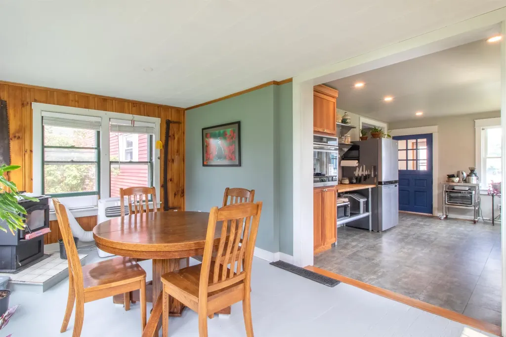 46 Autumn Street Newport City VT 05855