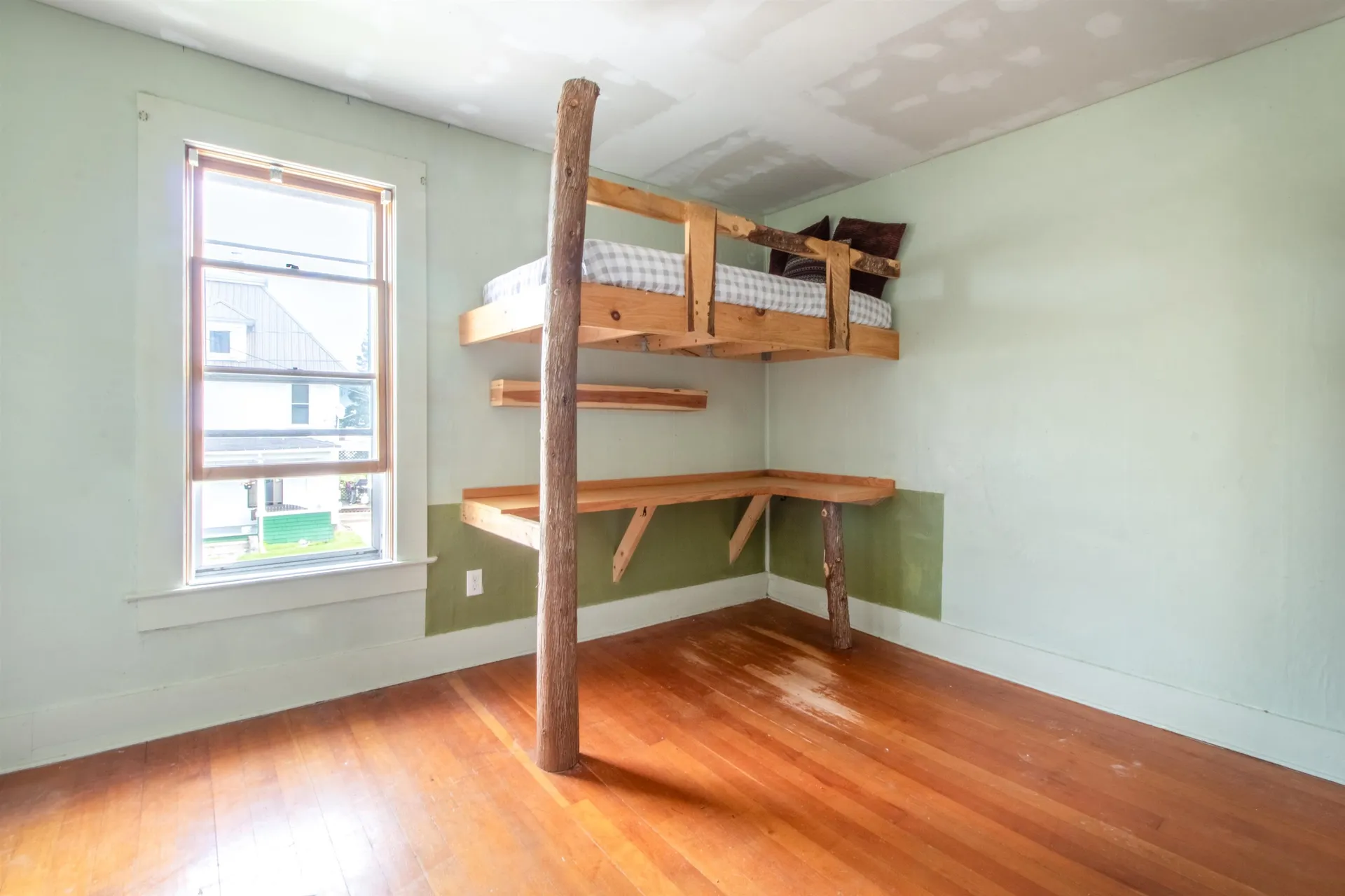 46 Autumn Street Newport City VT 05855