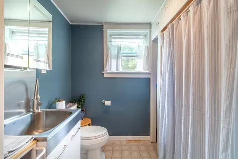 46 Autumn Street Newport City VT 05855