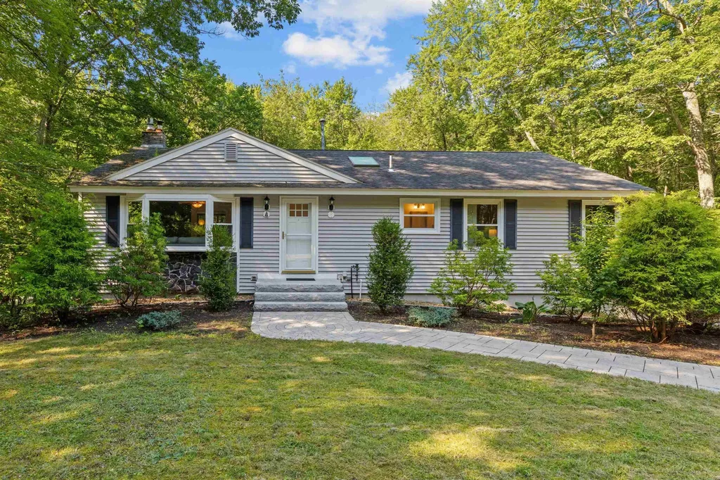 4 Pine Ridge Road Windham NH 03087