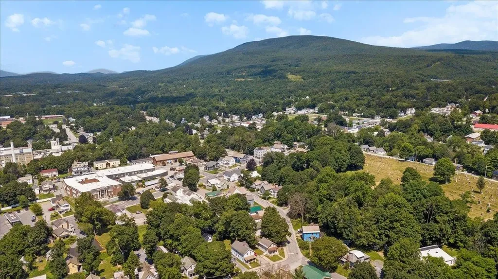 254 Union Street Bennington VT 05201