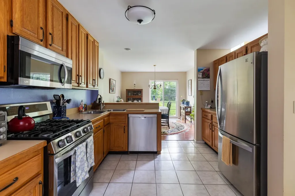 11 Lake Forest Drive Burlington VT 05401