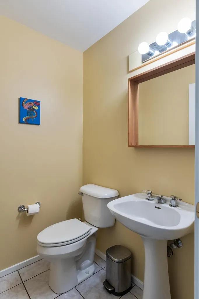 11 Lake Forest Drive Burlington VT 05401