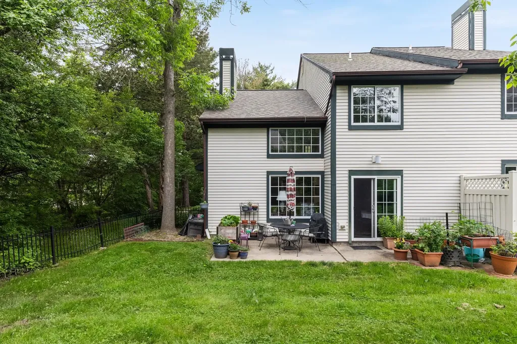 11 Lake Forest Drive Burlington VT 05401