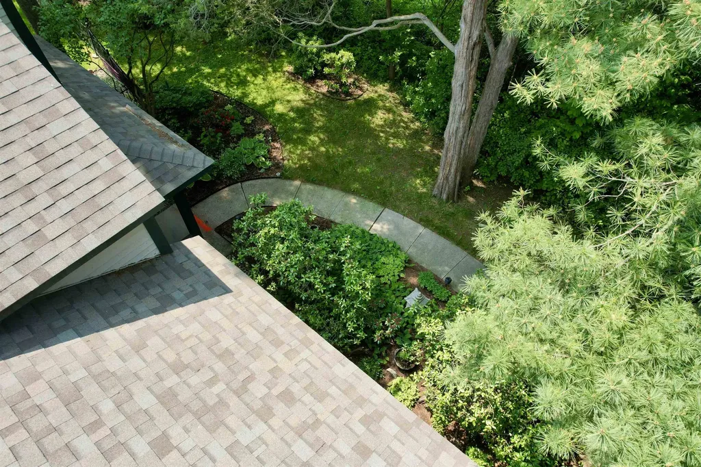 11 Lake Forest Drive Burlington VT 05401