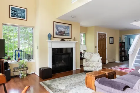 11 Lake Forest Drive Burlington VT 05401