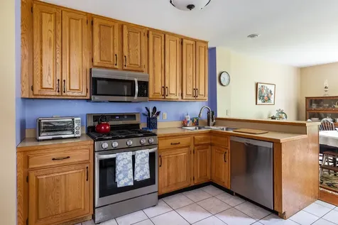 11 Lake Forest Drive Burlington VT 05401