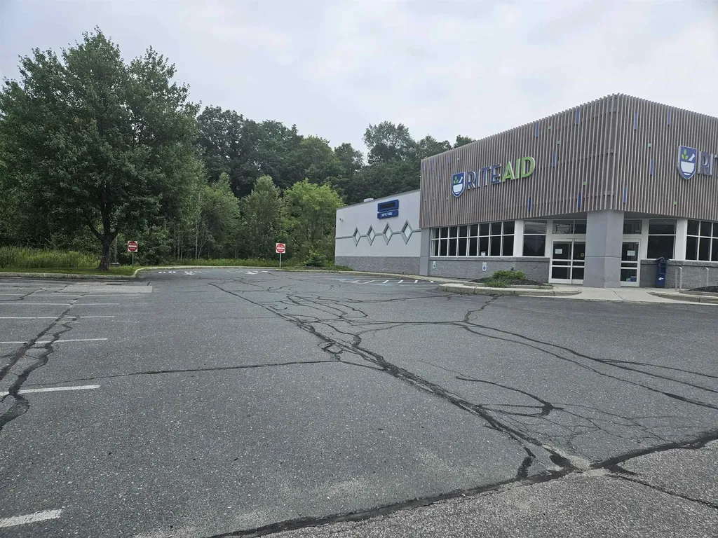 136 Meadow Street Littleton NH 03561