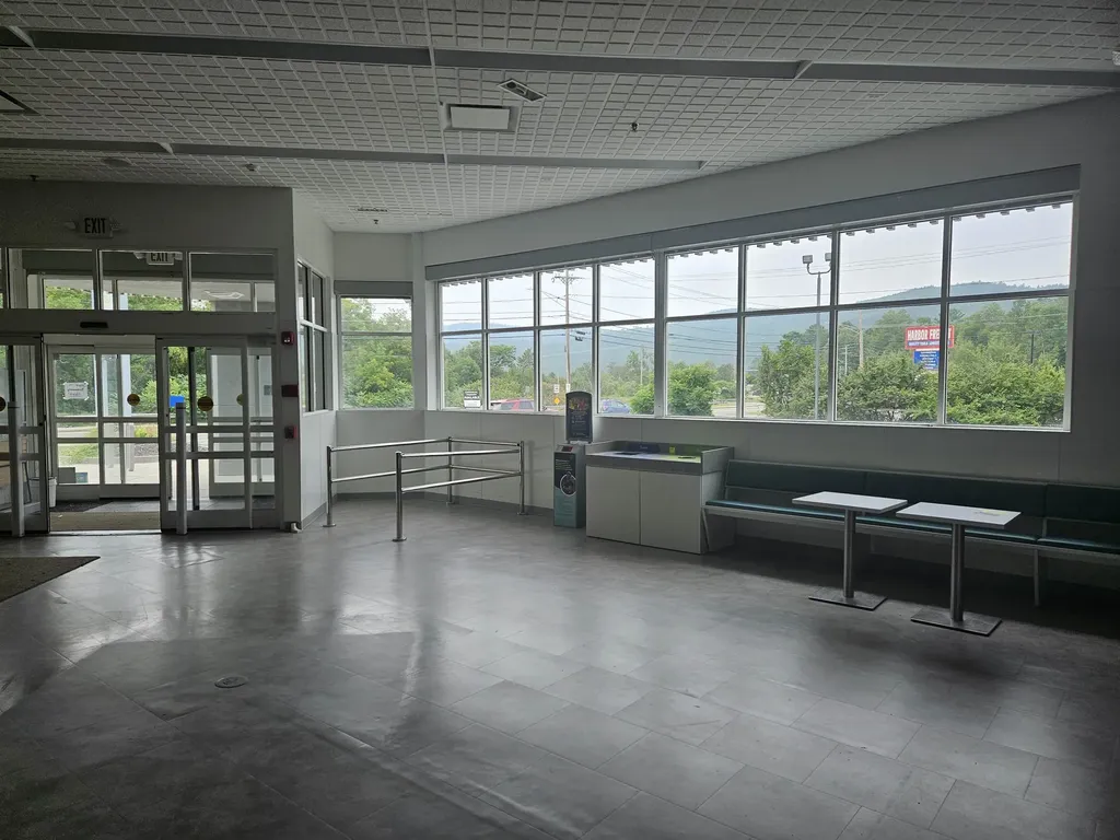 136 Meadow Street Littleton NH 03561