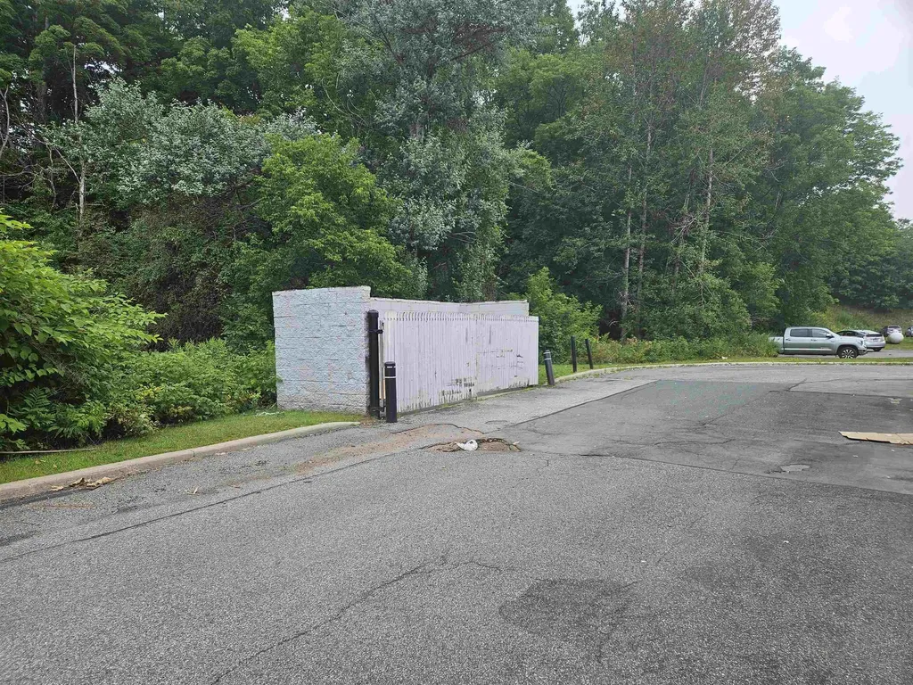 136 Meadow Street Littleton NH 03561