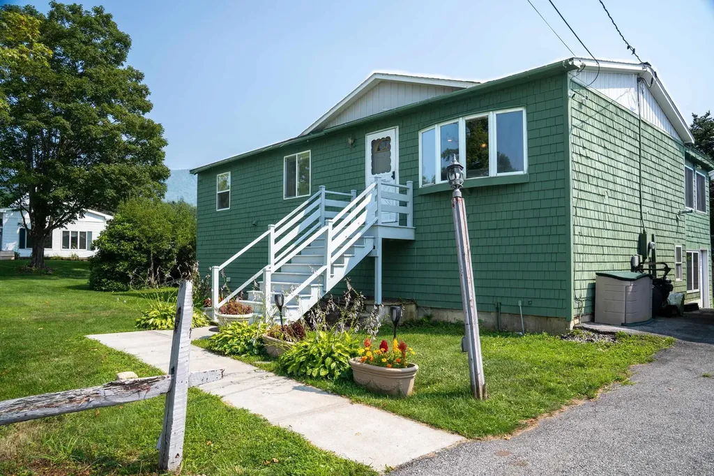 22 Carlen Street Manchester VT 05255
