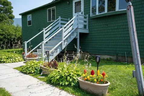 22 Carlen Street Manchester VT 05255