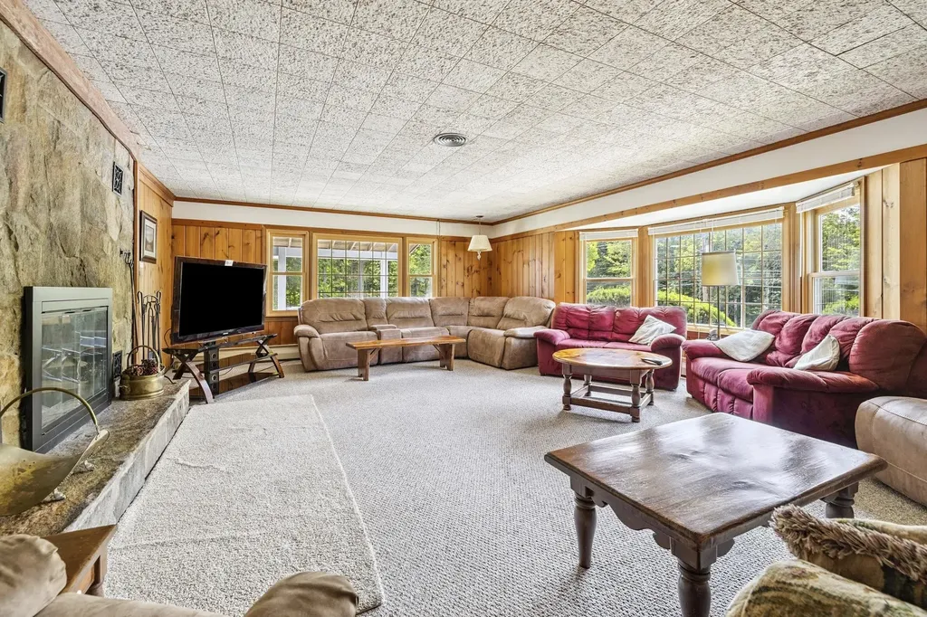 344 Vt Route 100 Dover VT 05356