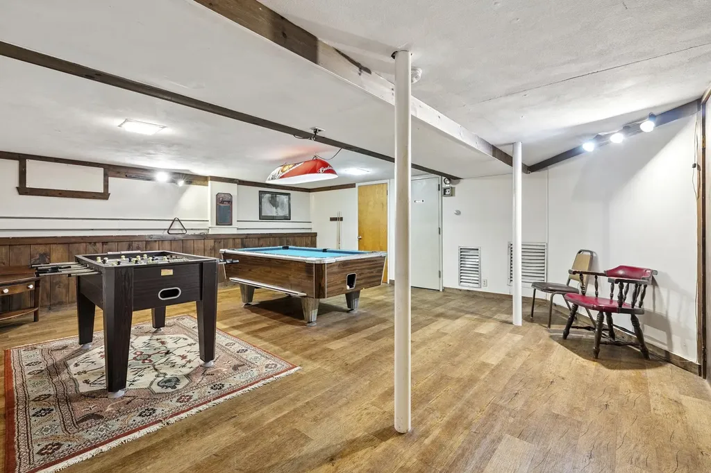 344 Vt Route 100 Dover VT 05356