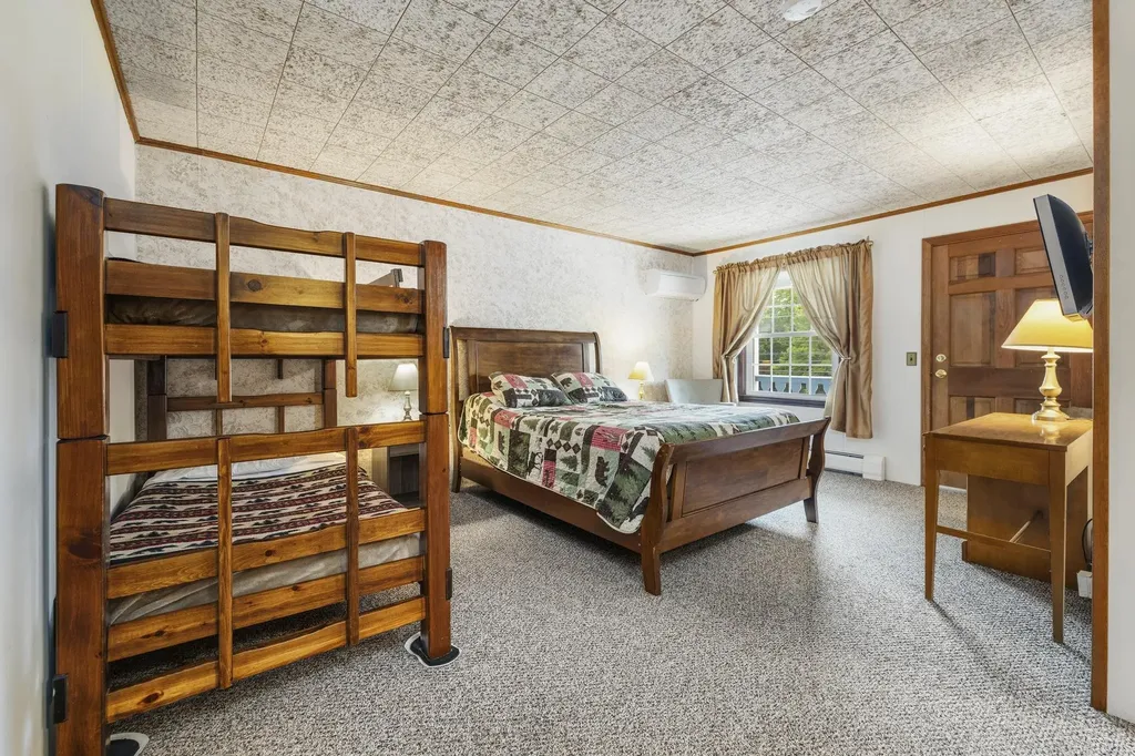 344 Vt Route 100 Dover VT 05356