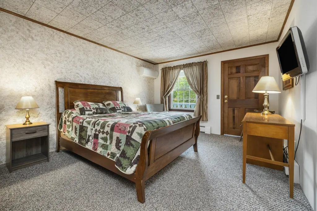 344 Vt Route 100 Dover VT 05356