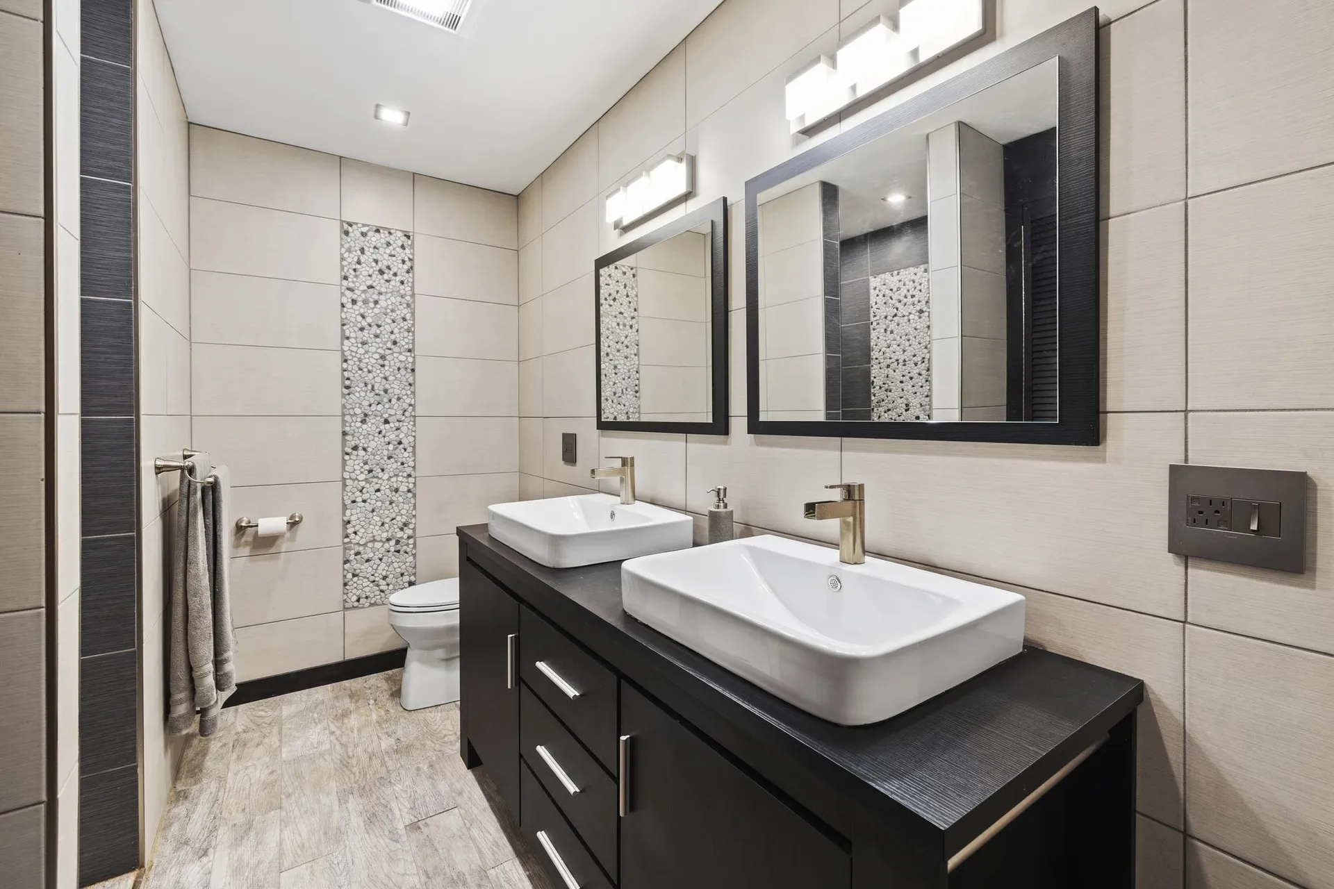 344 Vt Route 100 Dover VT 05356