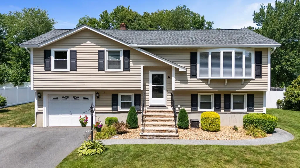 6 Justin Avenue Salem NH 03079