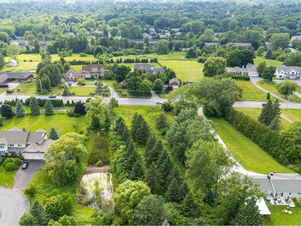 1432 Spear Street South Burlington VT 05403