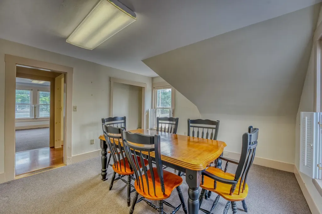 134 Cottage Street Littleton NH 03561