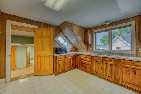 134 Cottage Street Littleton NH 03561