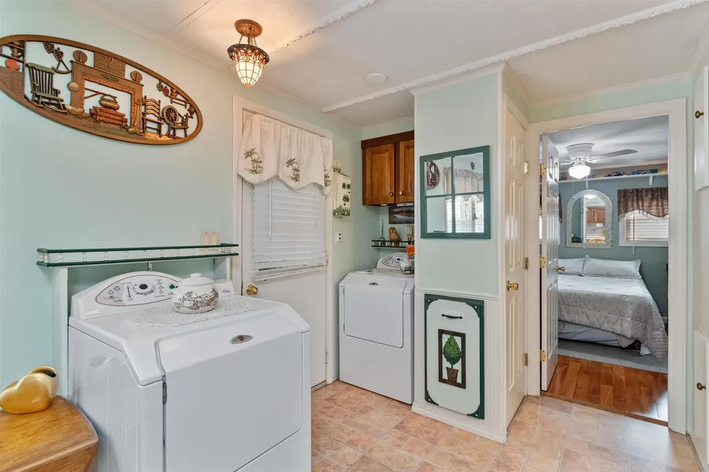 6 East Avenue Colchester VT 05446