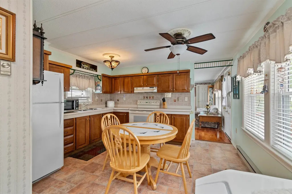 6 East Avenue Colchester VT 05446