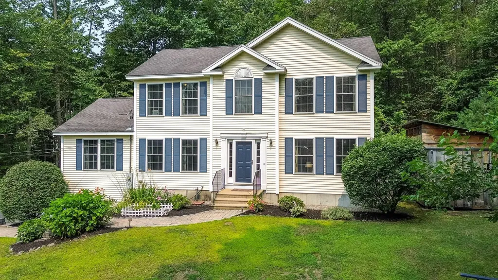 82 Maplewold Road Weare NH 03281
