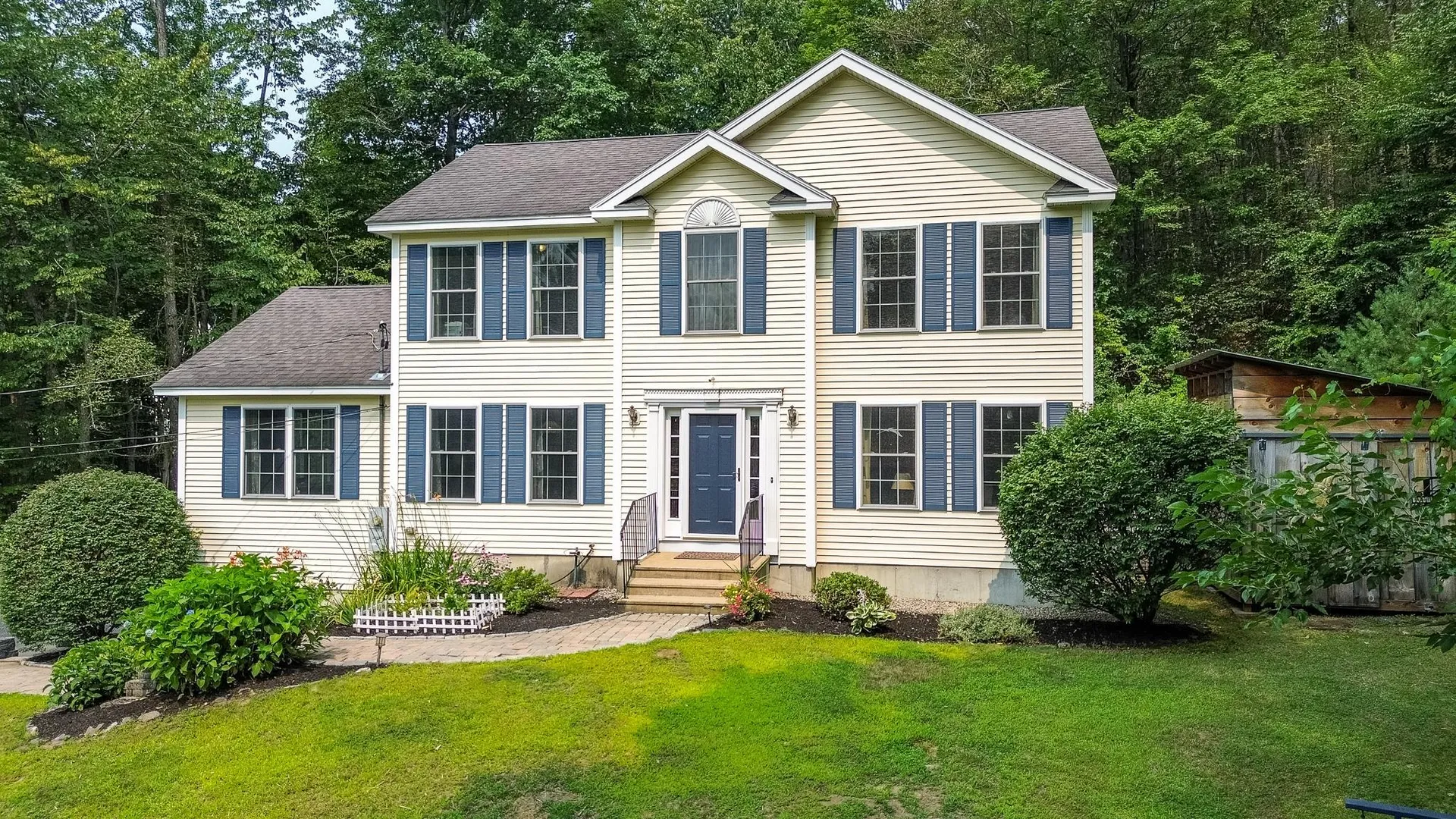 82 Maplewold Road Weare NH 03281