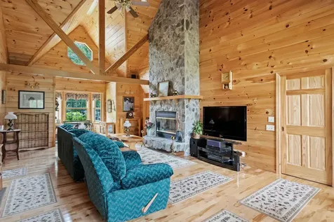 32 Lee Lane Conway NH 03860